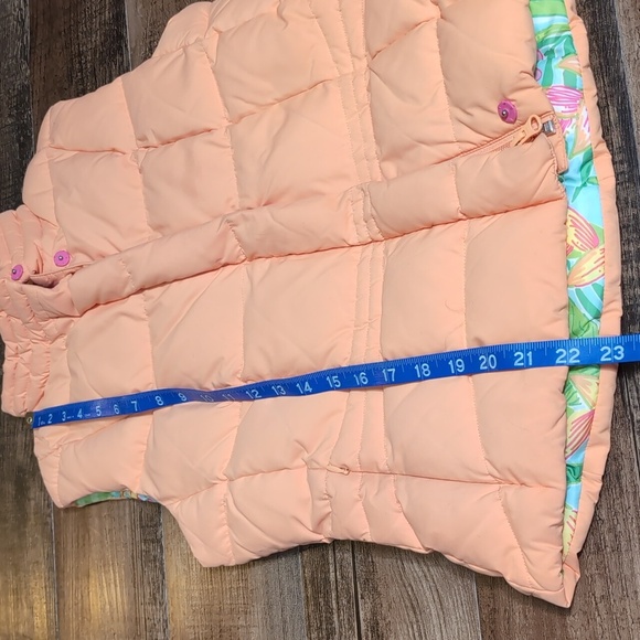 Lilly Pulitzer Down Puffer Vest Tropical Floral Lining Size Small Coral Orange - Picture 10 of 10